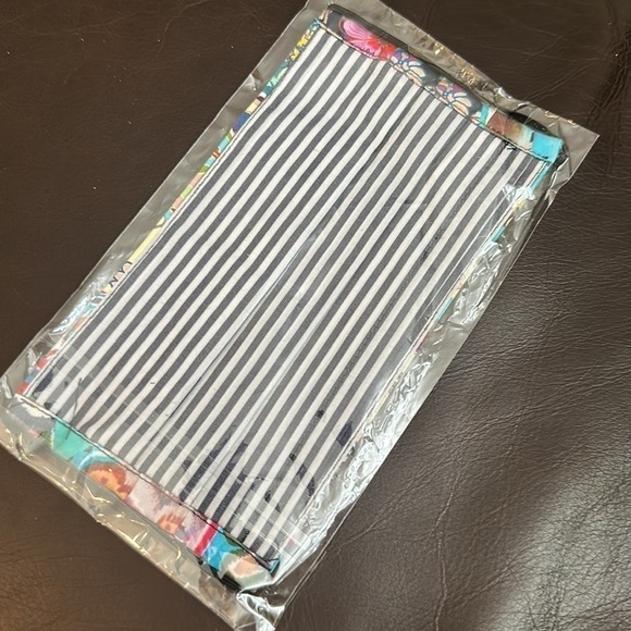 Johnny Was Printed Face Mask - Picture 2 of 3